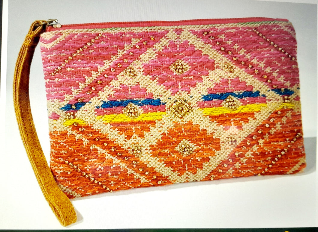 Ruggine Handmade Fine Cotton Yarn Dye Jacquard Ethnic Patterned Wristlet Clutch